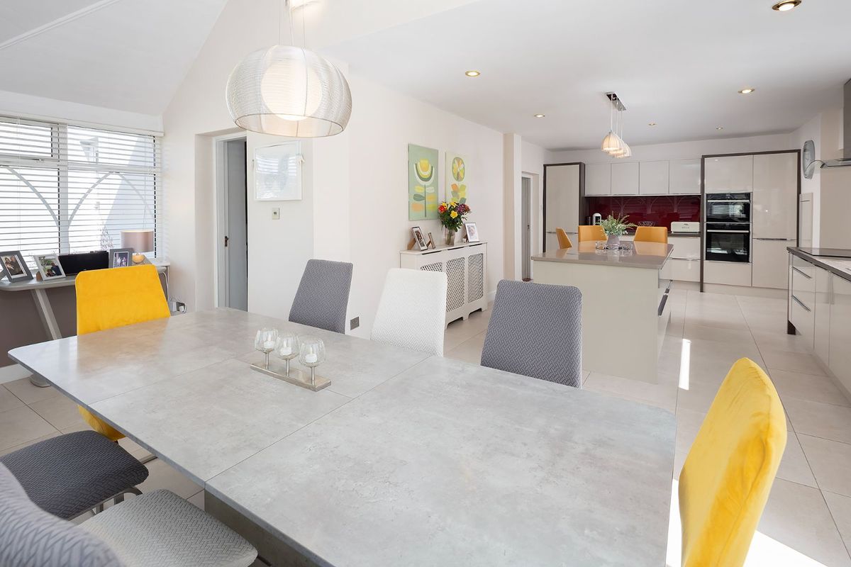 Period Property For Sale: 1 Lakeview, Carrignafoy, Cobh, Co. Cork Period Property For Sale: 1 Lakeview, Carrignafoy, Cobh, Co. Cork