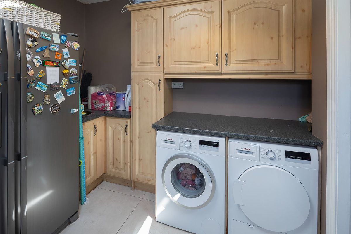 Period Property For Sale: 1 Lakeview, Carrignafoy, Cobh, Co. Cork Period Property For Sale: 1 Lakeview, Carrignafoy, Cobh, Co. Cork