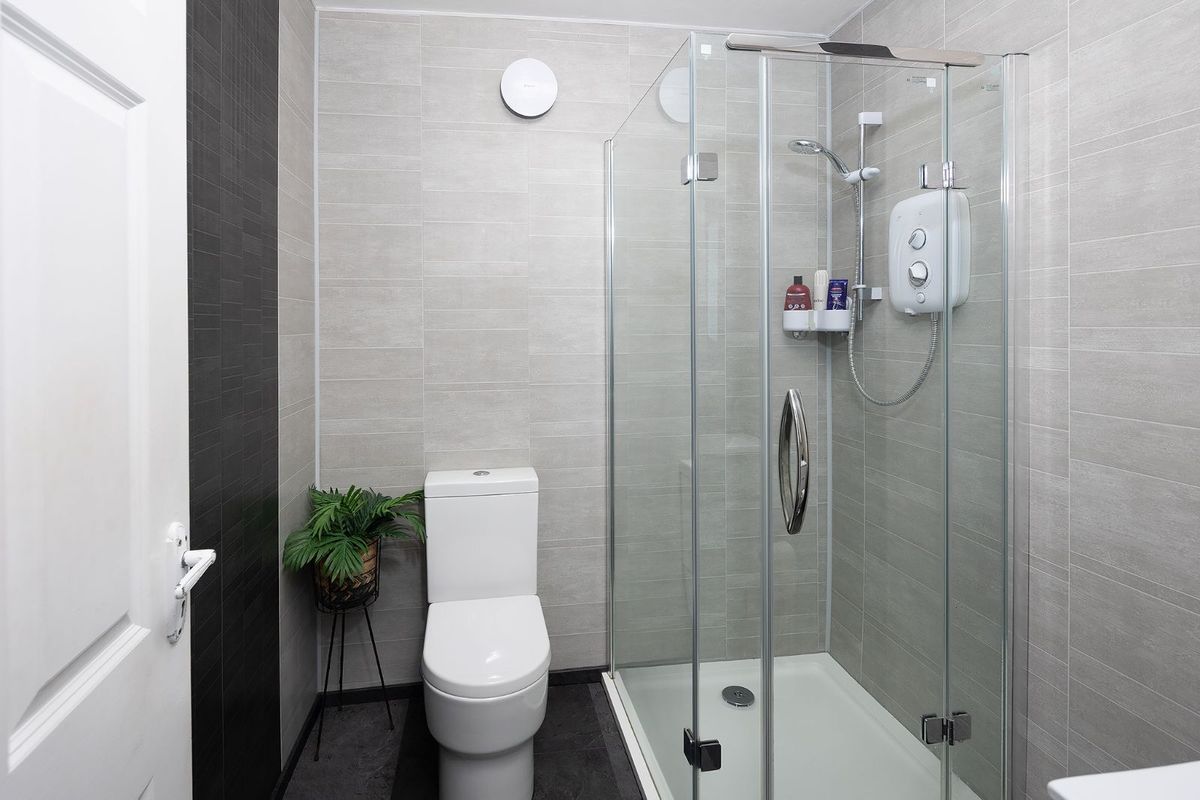 Period Property For Sale: 1 Lakeview, Carrignafoy, Cobh, Co. Cork Period Property For Sale: 1 Lakeview, Carrignafoy, Cobh, Co. Cork