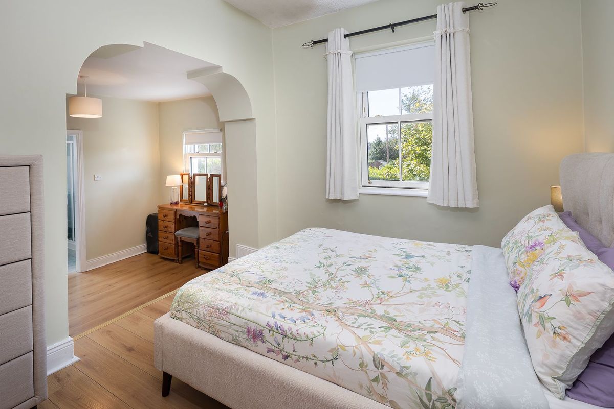 Period Property For Sale: 1 Lakeview, Carrignafoy, Cobh, Co. Cork Period Property For Sale: 1 Lakeview, Carrignafoy, Cobh, Co. Cork