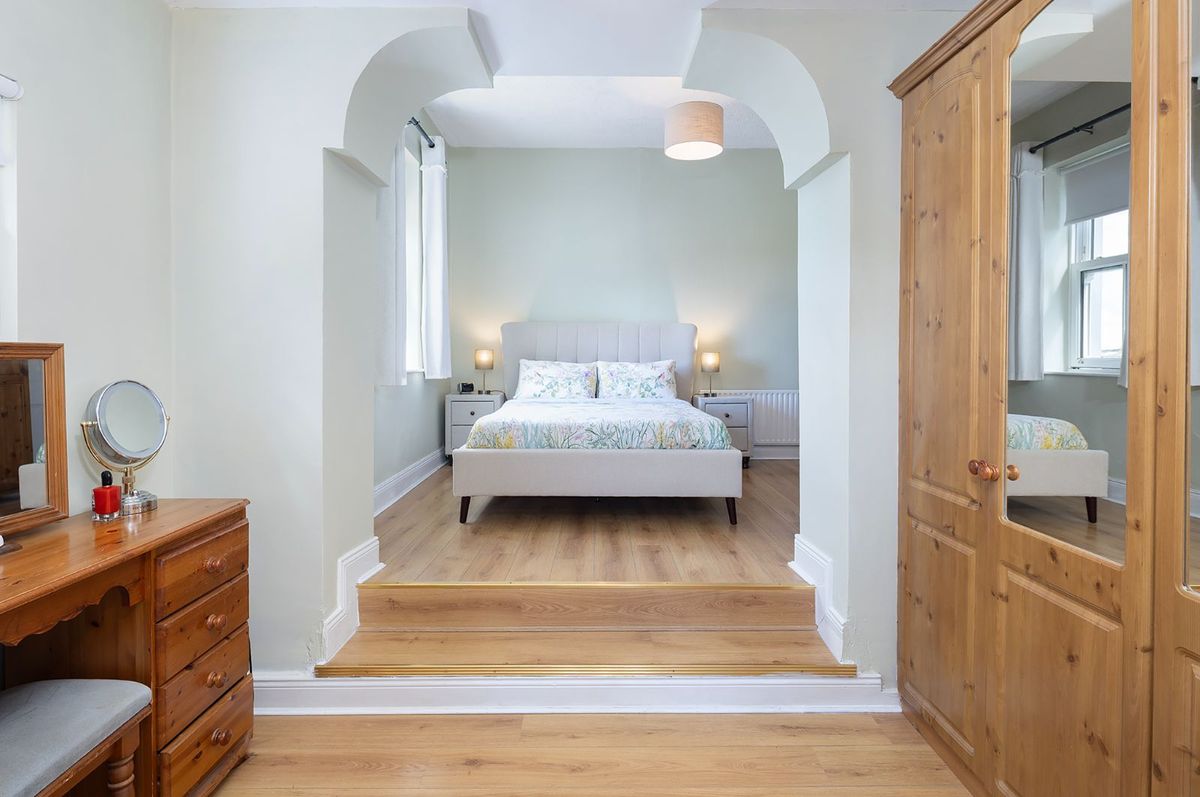 Period Property For Sale: 1 Lakeview, Carrignafoy, Cobh, Co. Cork Period Property For Sale: 1 Lakeview, Carrignafoy, Cobh, Co. Cork