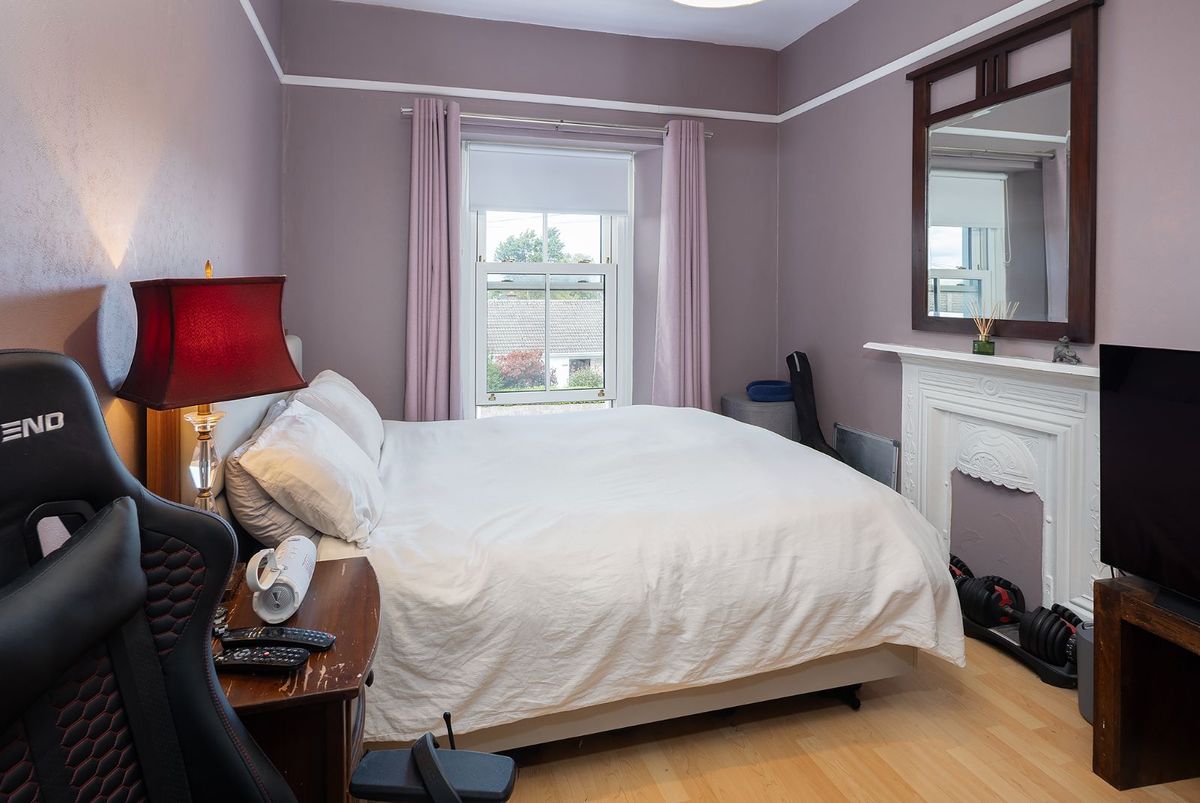 Period Property For Sale: 1 Lakeview, Carrignafoy, Cobh, Co. Cork Period Property For Sale: 1 Lakeview, Carrignafoy, Cobh, Co. Cork