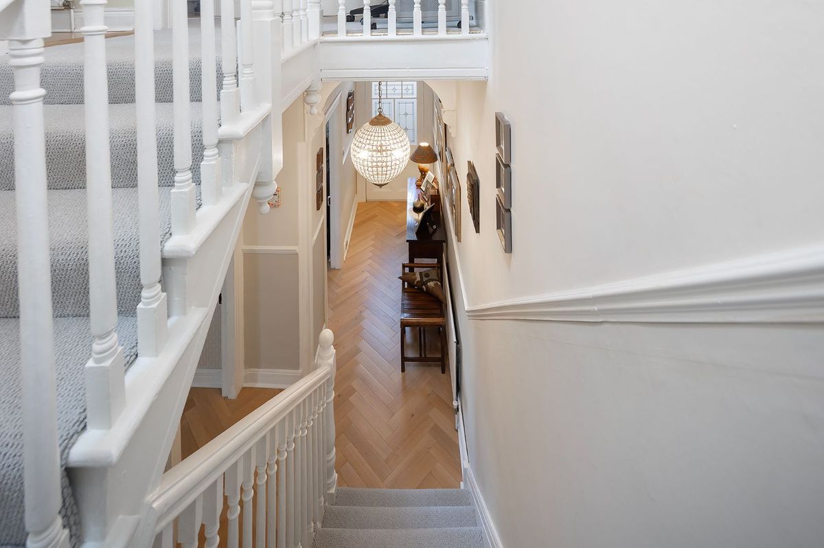 Period Property For Sale: 1 Lakeview, Carrignafoy, Cobh, Co. Cork Period Property For Sale: 1 Lakeview, Carrignafoy, Cobh, Co. Cork