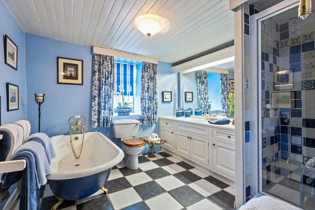 Country Residence For Sale: 33 Caddy Road, Randalstown, Antrim, Co. Antrim Country Residence For Sale: 33 Caddy Road, Randalstown, Antrim, Co. Antrim