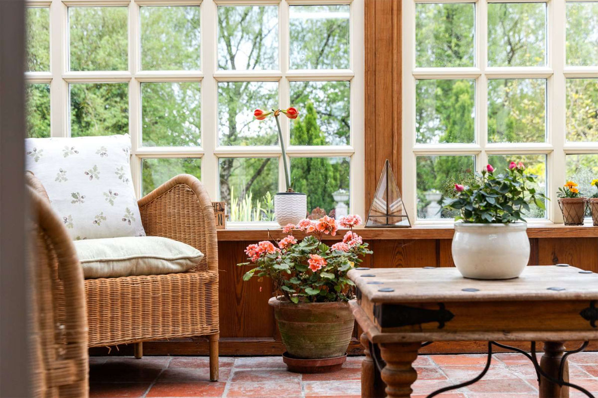 Country Residence For Sale: 33 Caddy Road, Randalstown, Antrim, Co. Antrim Country Residence For Sale: 33 Caddy Road, Randalstown, Antrim, Co. Antrim