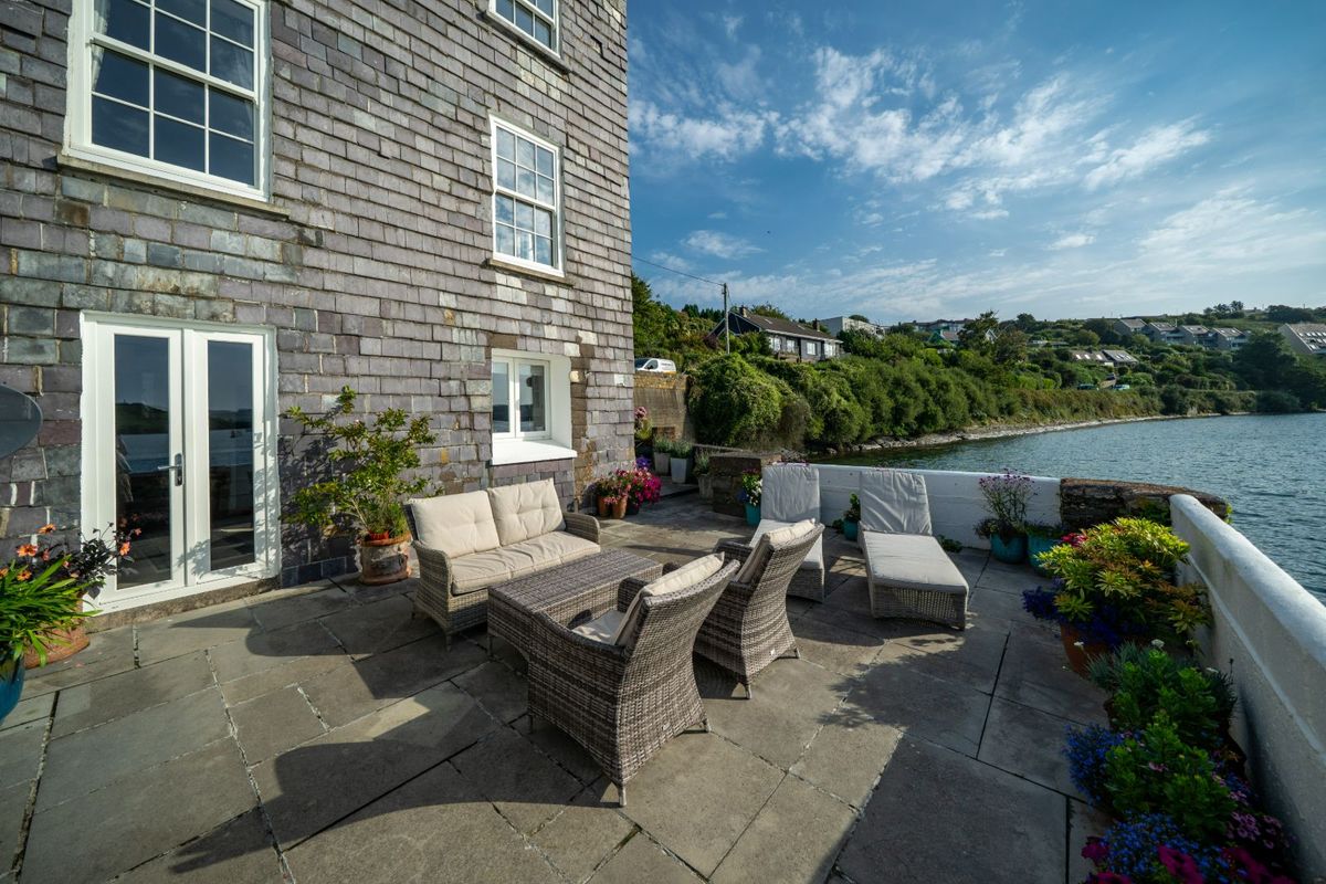 Georgian Waterfront Property For Sale: 5 The Terrace, Lower Road, Scilly, Kinsale, Co. Cork Georgian Waterfront Property For Sale: 5 The Terrace, Lower Road, Scilly, Kinsale, Co. Cork