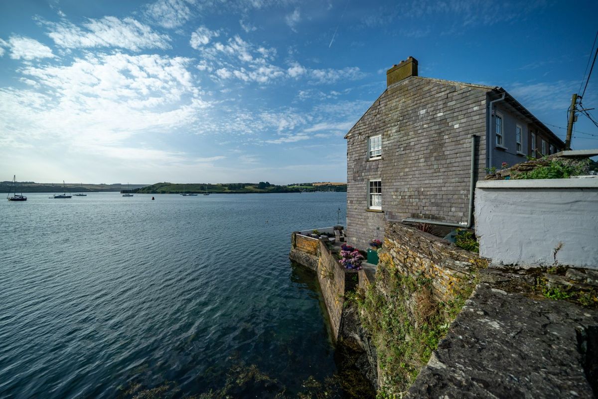 Georgian Waterfront Property For Sale: 5 The Terrace, Lower Road, Scilly, Kinsale, Co. Cork Georgian Waterfront Property For Sale: 5 The Terrace, Lower Road, Scilly, Kinsale, Co. Cork