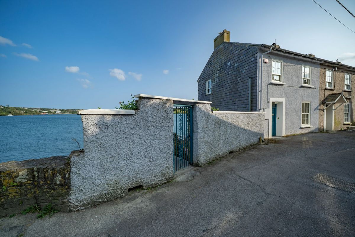 Georgian Waterfront Property For Sale: 5 The Terrace, Lower Road, Scilly, Kinsale, Co. Cork Georgian Waterfront Property For Sale: 5 The Terrace, Lower Road, Scilly, Kinsale, Co. Cork