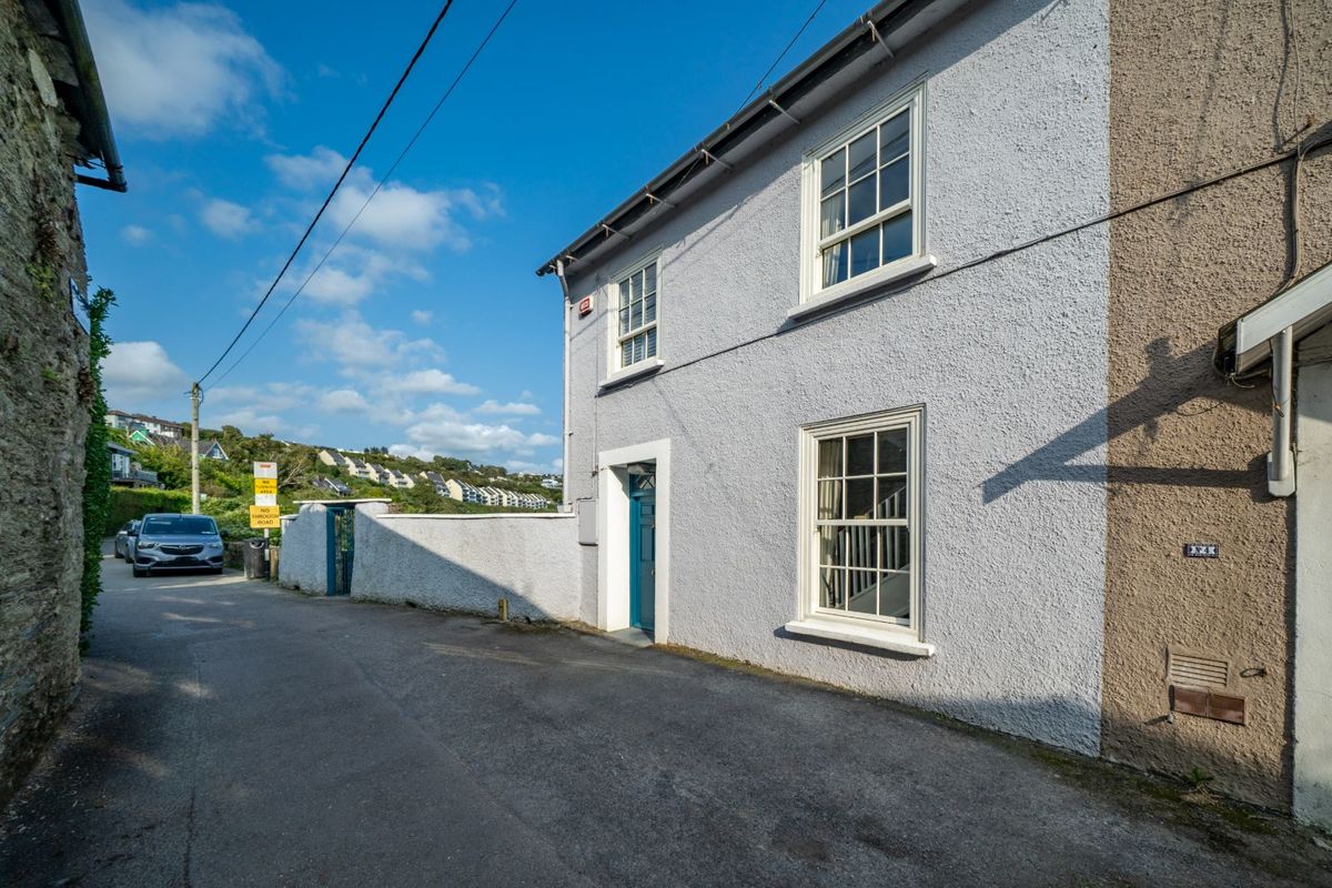 Georgian Waterfront Property For Sale: 5 The Terrace, Lower Road, Scilly, Kinsale, Co. Cork Georgian Waterfront Property For Sale: 5 The Terrace, Lower Road, Scilly, Kinsale, Co. Cork