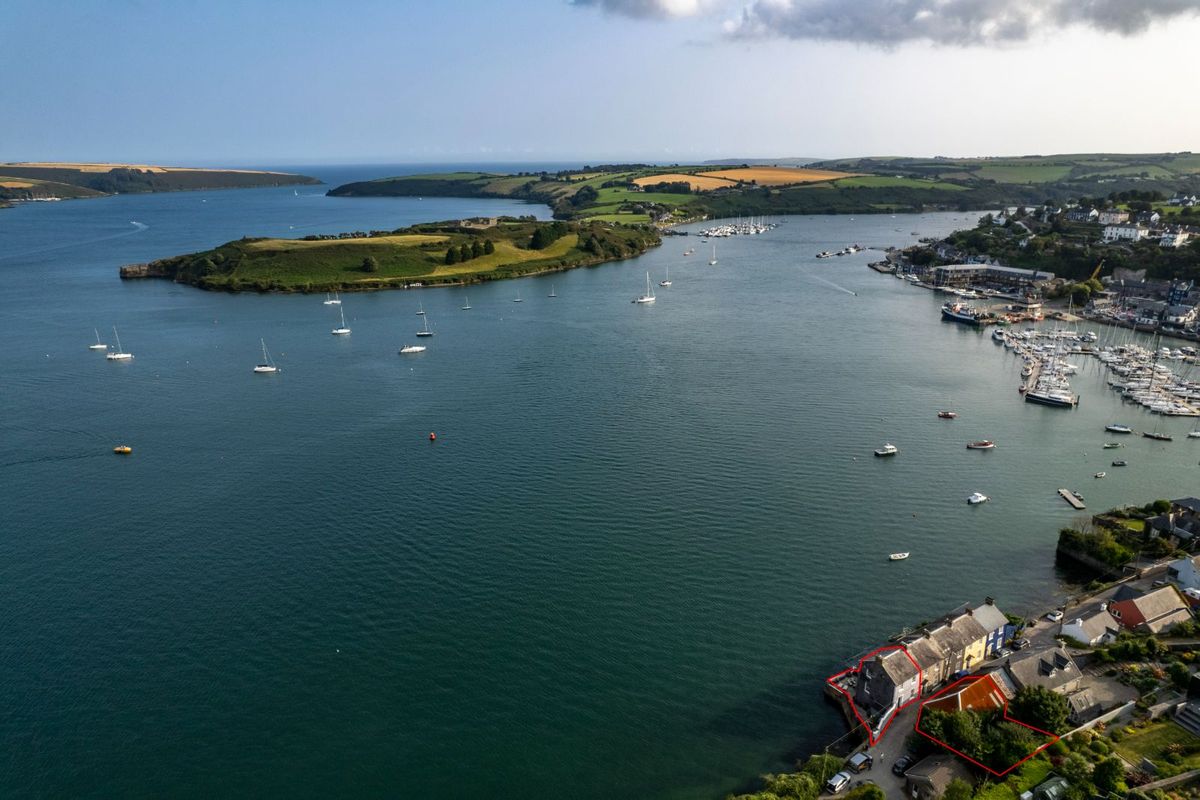 Georgian Waterfront Property For Sale: 5 The Terrace, Lower Road, Scilly, Kinsale, Co. Cork Georgian Waterfront Property For Sale: 5 The Terrace, Lower Road, Scilly, Kinsale, Co. Cork