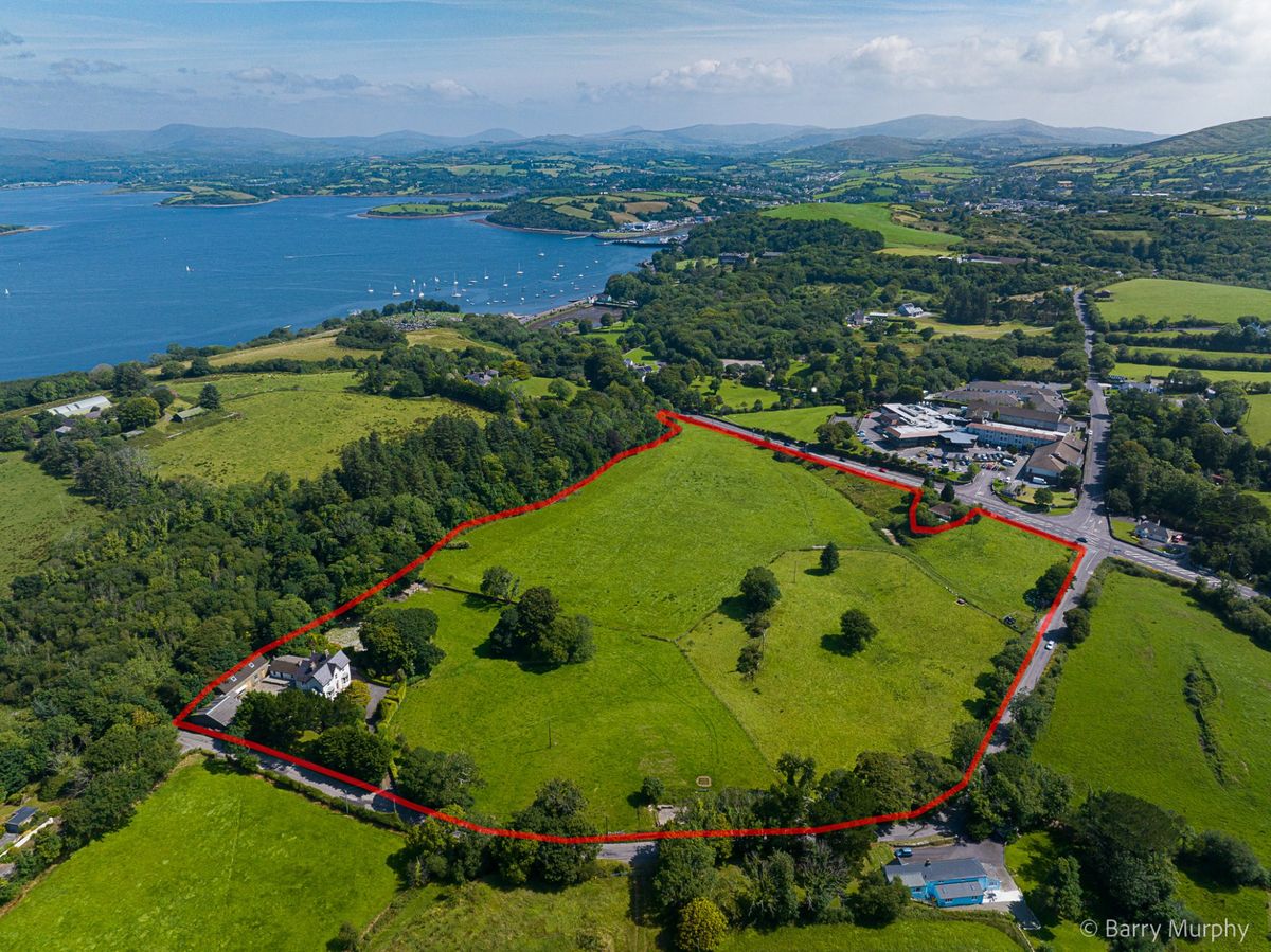 Victorian House For Sale: Ardeevin House, Beach, Bantry, Co. Cork Victorian House For Sale: Ardeevin House, Beach, Bantry, Co. Cork