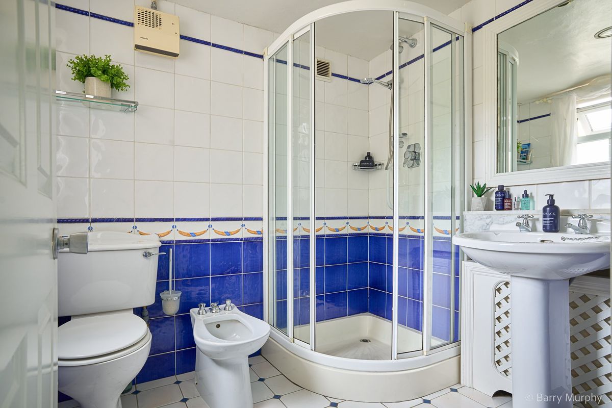 Victorian House For Sale: Ardeevin House, Beach, Bantry, Co. Cork Victorian House For Sale: Ardeevin House, Beach, Bantry, Co. Cork