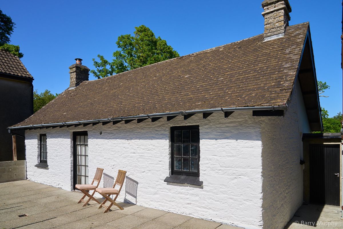 Victorian House For Sale: Ardeevin House, Beach, Bantry, Co. Cork Victorian House For Sale: Ardeevin House, Beach, Bantry, Co. Cork