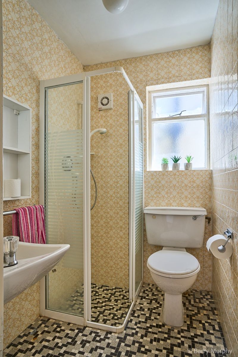 Victorian House For Sale: Ardeevin House, Beach, Bantry, Co. Cork Victorian House For Sale: Ardeevin House, Beach, Bantry, Co. Cork