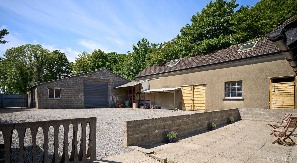 Victorian House For Sale: Ardeevin House, Beach, Bantry, Co. Cork Victorian House For Sale: Ardeevin House, Beach, Bantry, Co. Cork