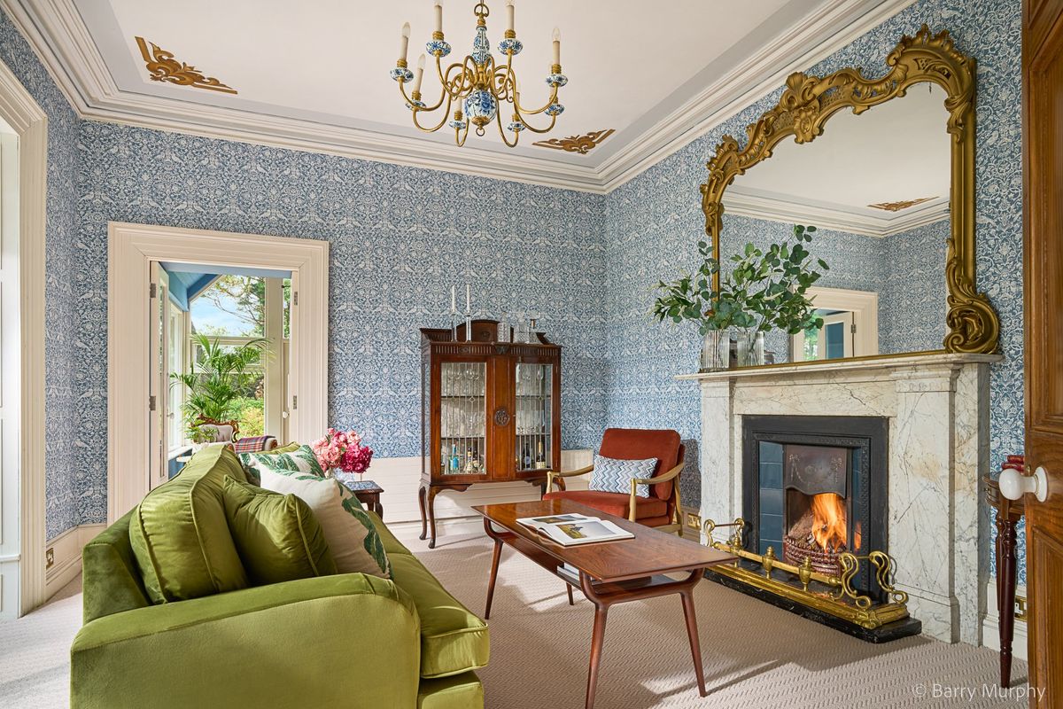 Victorian House For Sale: Ardeevin House, Beach, Bantry, Co. Cork Victorian House For Sale: Ardeevin House, Beach, Bantry, Co. Cork