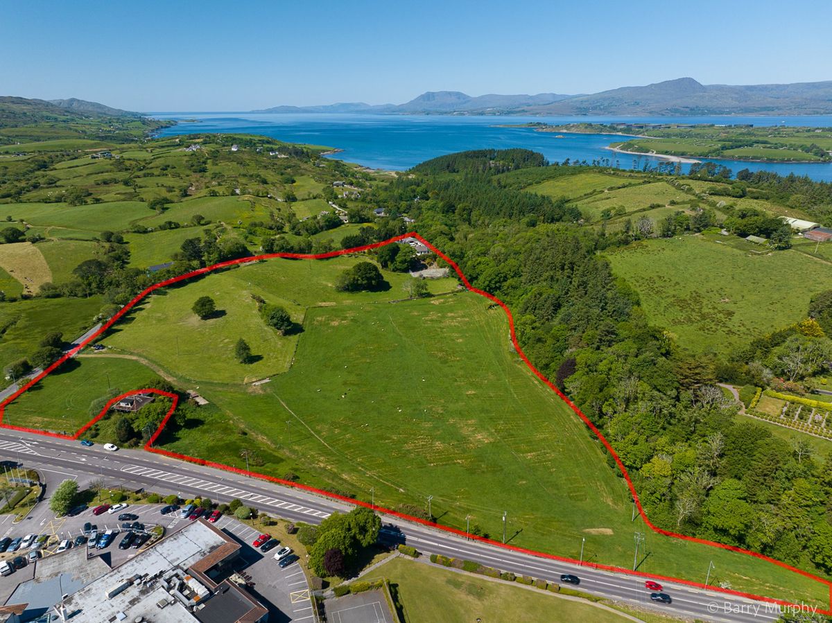Victorian House For Sale: Ardeevin House, Beach, Bantry, Co. Cork Victorian House For Sale: Ardeevin House, Beach, Bantry, Co. Cork