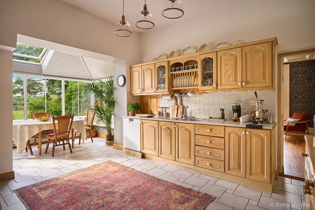 Victorian House For Sale: Ardeevin House, Beach, Bantry, Co. Cork Victorian House For Sale: Ardeevin House, Beach, Bantry, Co. Cork