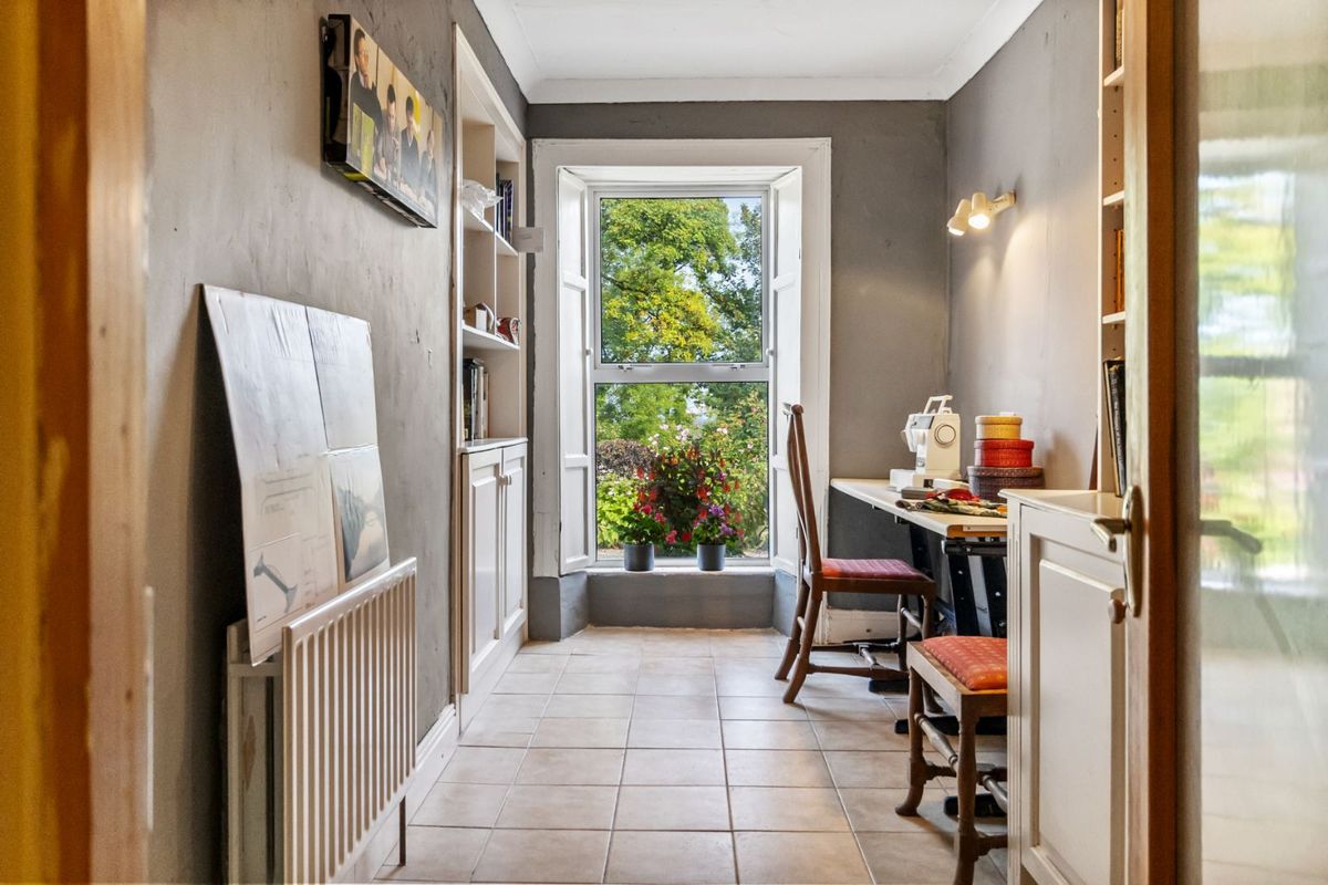 Period Property For Sale: Ballynona Lodge, Midleton, Co. Cork Period Property For Sale: Ballynona Lodge, Midleton, Co. Cork