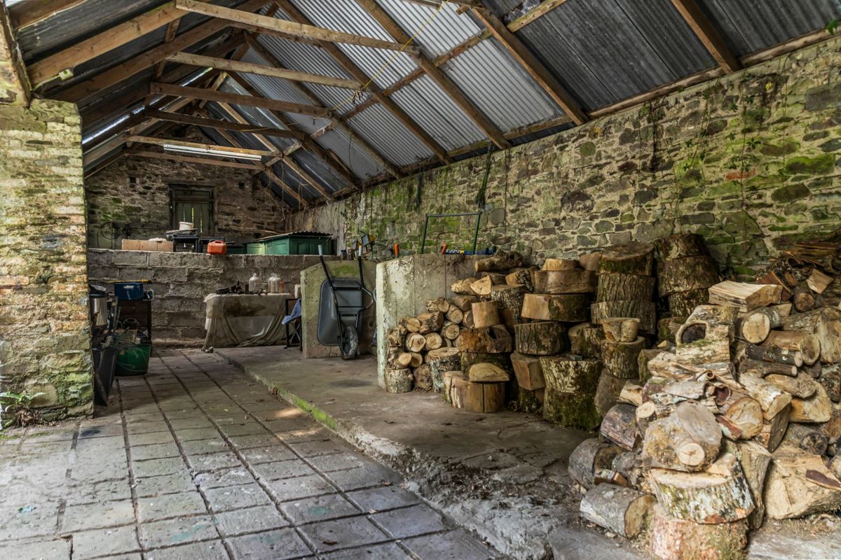 Period Property For Sale: Ballynona Lodge, Midleton, Co. Cork Period Property For Sale: Ballynona Lodge, Midleton, Co. Cork