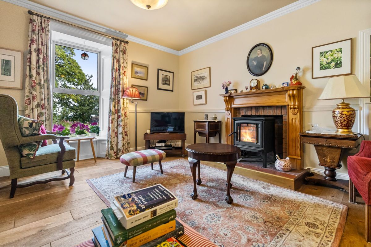 Period Property For Sale: Ballynona Lodge, Midleton, Co. Cork Period Property For Sale: Ballynona Lodge, Midleton, Co. Cork