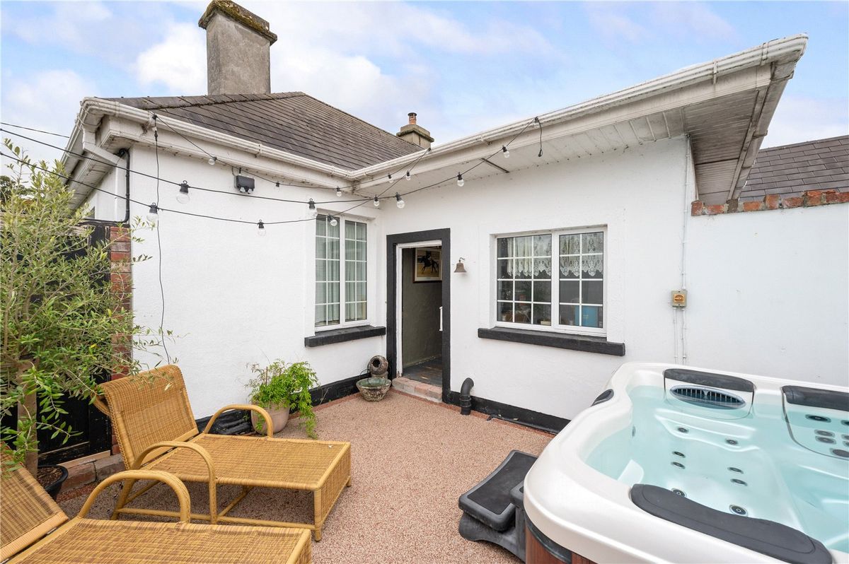 Extended Cottage For Sale: Bramble Cottage, Curraghbeg, Adare, Co. Limerick Extended Cottage For Sale: Bramble Cottage, Curraghbeg, Adare, Co. Limerick