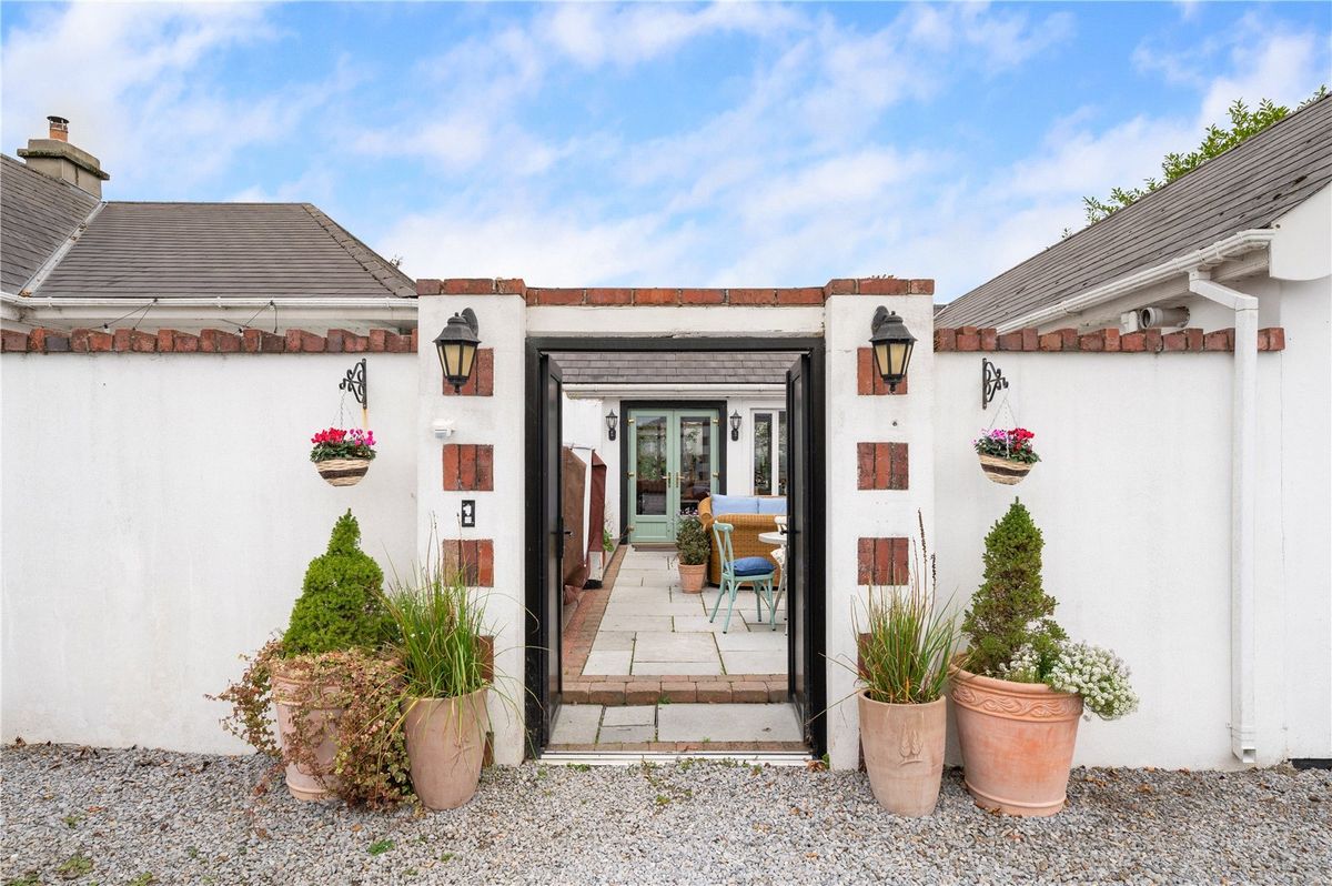 Extended Cottage For Sale: Bramble Cottage, Curraghbeg, Adare, Co. Limerick Extended Cottage For Sale: Bramble Cottage, Curraghbeg, Adare, Co. Limerick