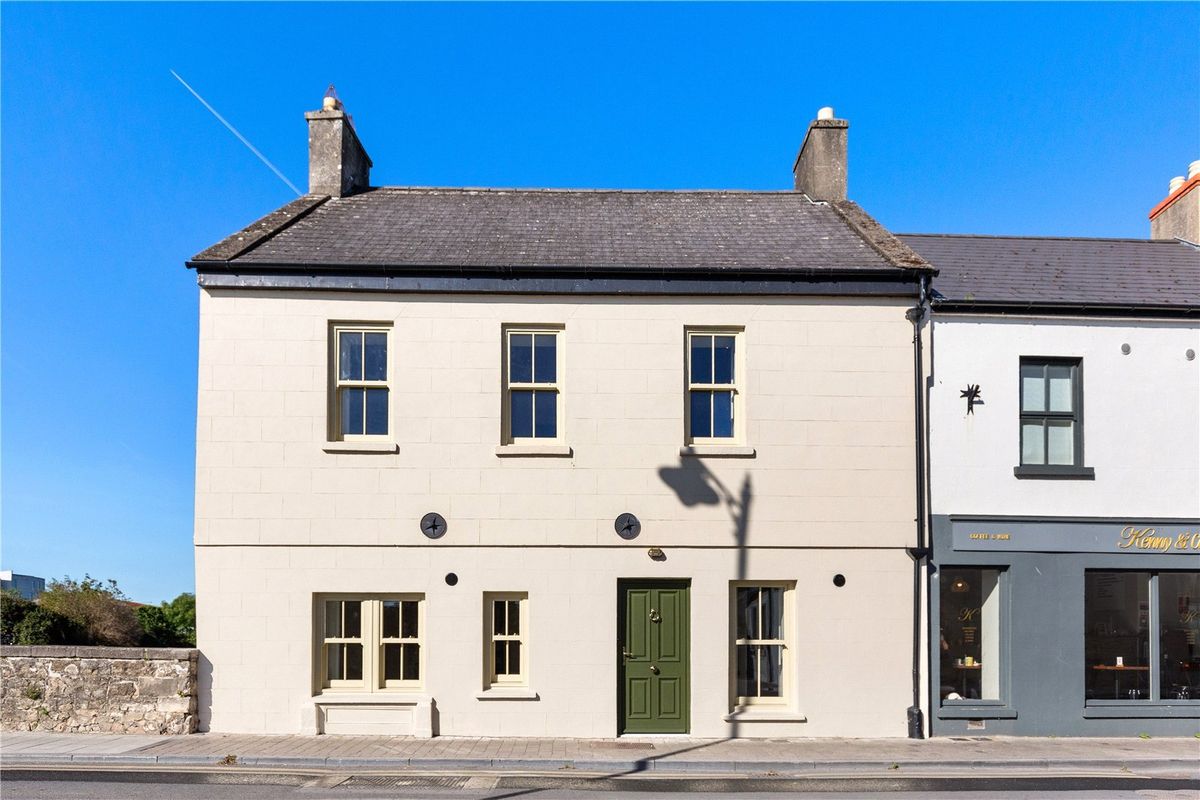 Period Residence For Sale: Bridge House, Bridge Street, Trim, Co. Meath Period Residence For Sale: Bridge House, Bridge Street, Trim, Co. Meath
