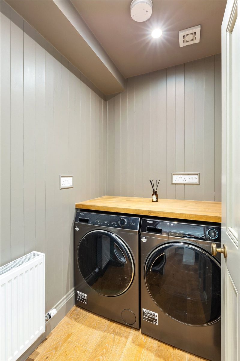 Period Residence For Sale: Bridge House, Bridge Street, Trim, Co. Meath Period Residence For Sale: Bridge House, Bridge Street, Trim, Co. Meath