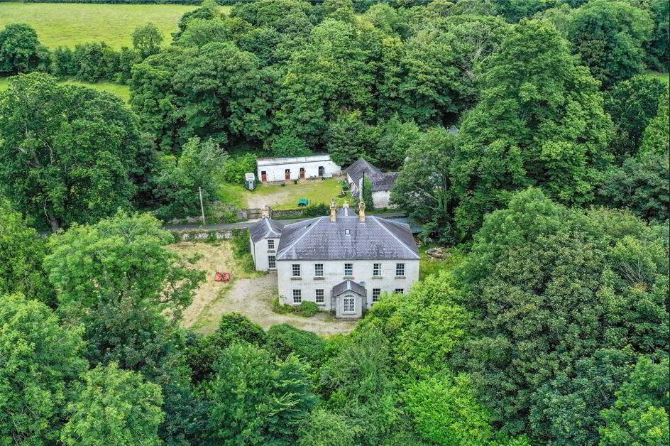 Country Residence For Sale: Brookhill House, 33 Ardlough Road, Co. Derry