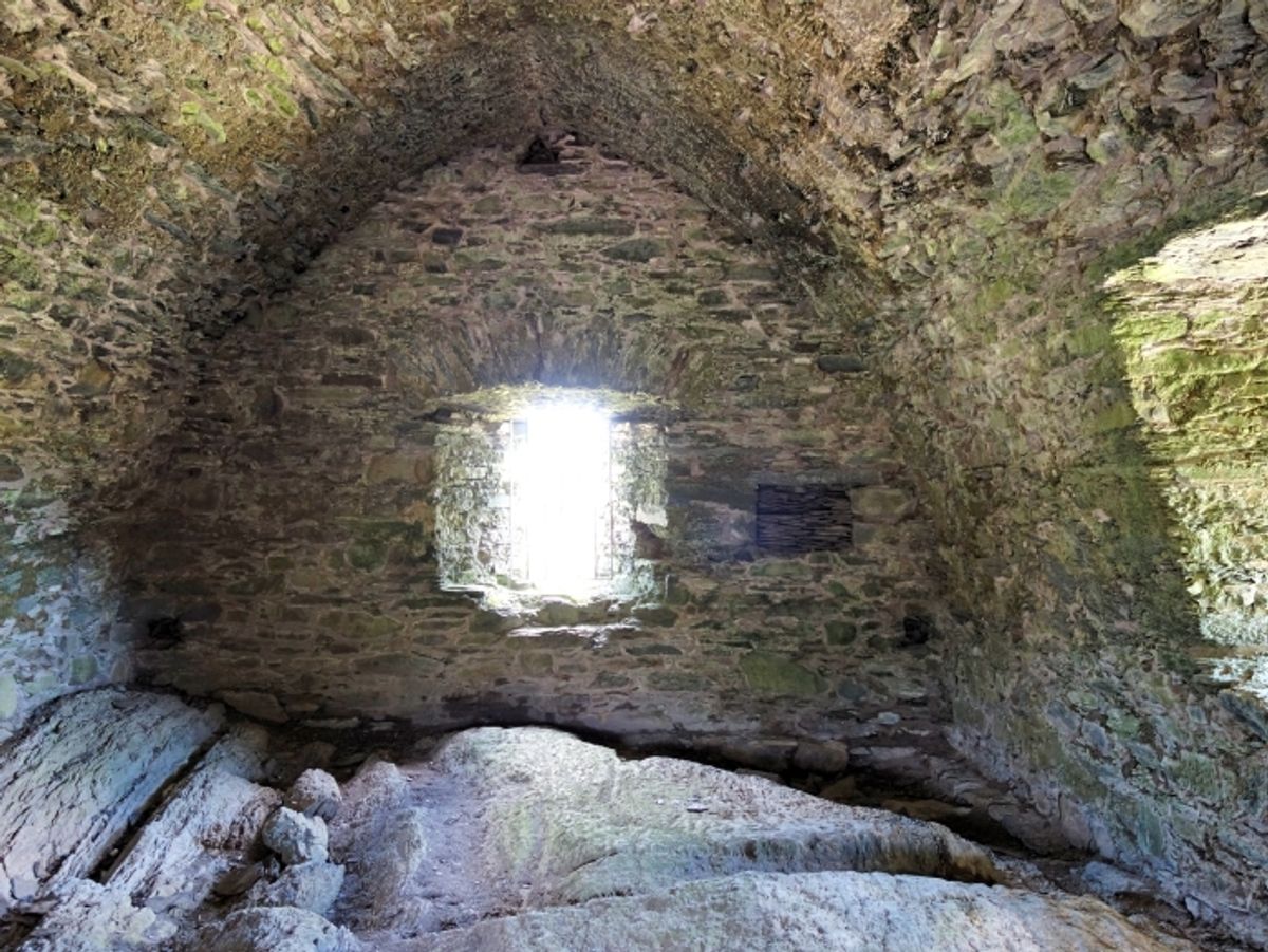 Castle for Sale: Castle Donovan, Drimoleague, Co. Cork Castle for Sale: Castle Donovan, Drimoleague, Co. Cork