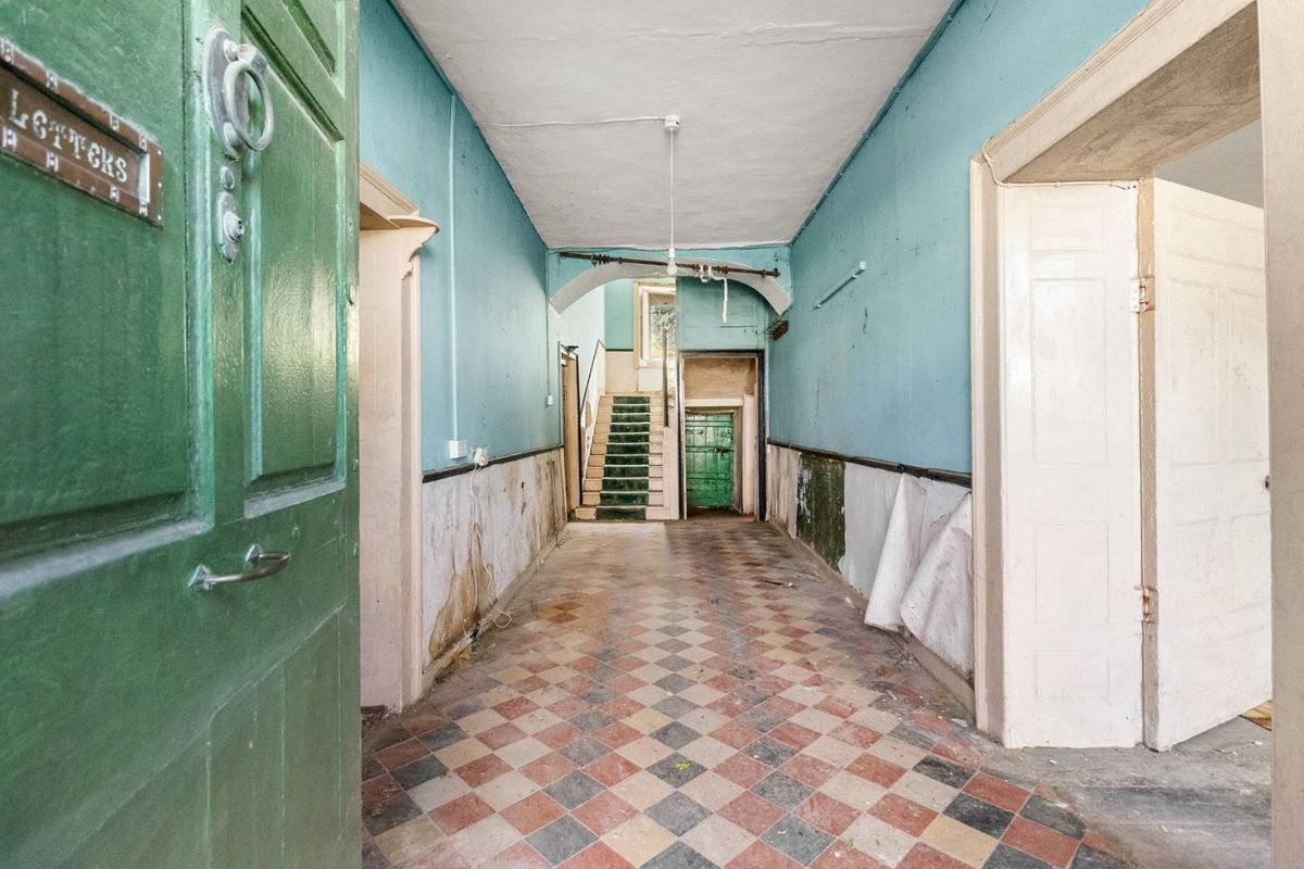 Period Residence For Sale: Church Street, Cloyne, Midleton, Co. Cork Period Residence For Sale: Church Street, Cloyne, Midleton, Co. Cork