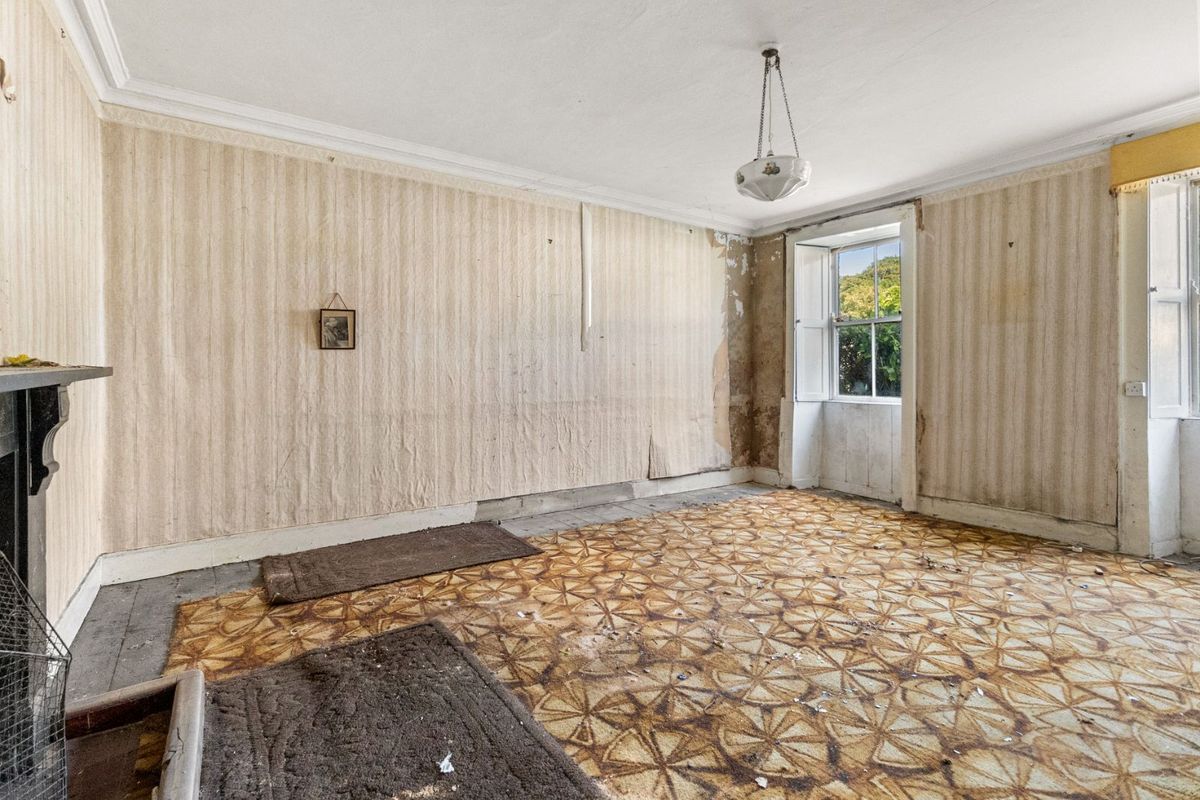 Period Residence For Sale: Church Street, Cloyne, Midleton, Co. Cork Period Residence For Sale: Church Street, Cloyne, Midleton, Co. Cork