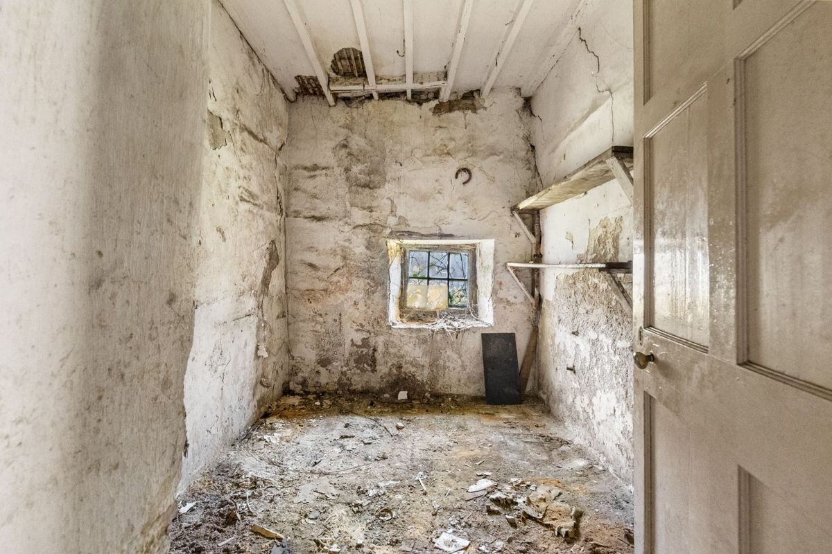 Period Residence For Sale: Church Street, Cloyne, Midleton, Co. Cork Period Residence For Sale: Church Street, Cloyne, Midleton, Co. Cork