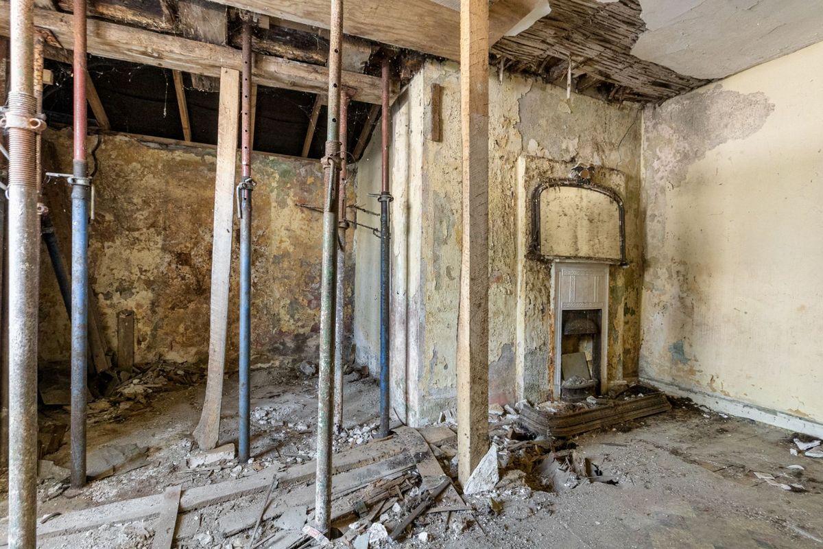 Period Residence For Sale: Church Street, Cloyne, Midleton, Co. Cork Period Residence For Sale: Church Street, Cloyne, Midleton, Co. Cork