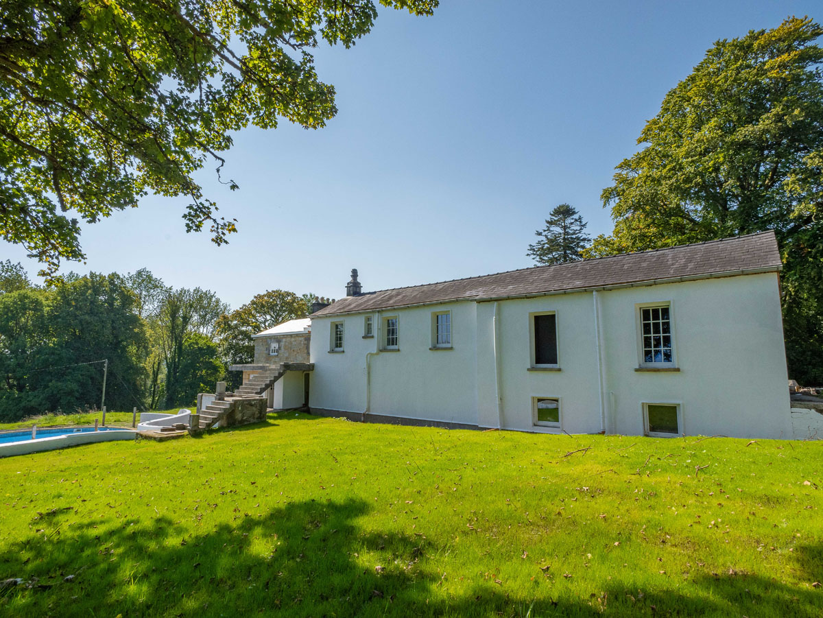 Period Residence For Sale: Drumlease Glebe House, Dromahair, Co. Leitrim Period Residence For Sale: Drumlease Glebe House, Dromahair, Co. Leitrim