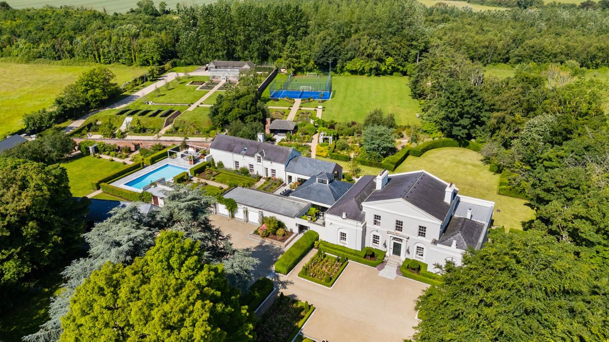 Magnificent Period House For Sale: Emsworth, Malahide Road, Kinsealy, Co. Dublin Magnificent Period House For Sale: Emsworth, Malahide Road, Kinsealy, Co. Dublin