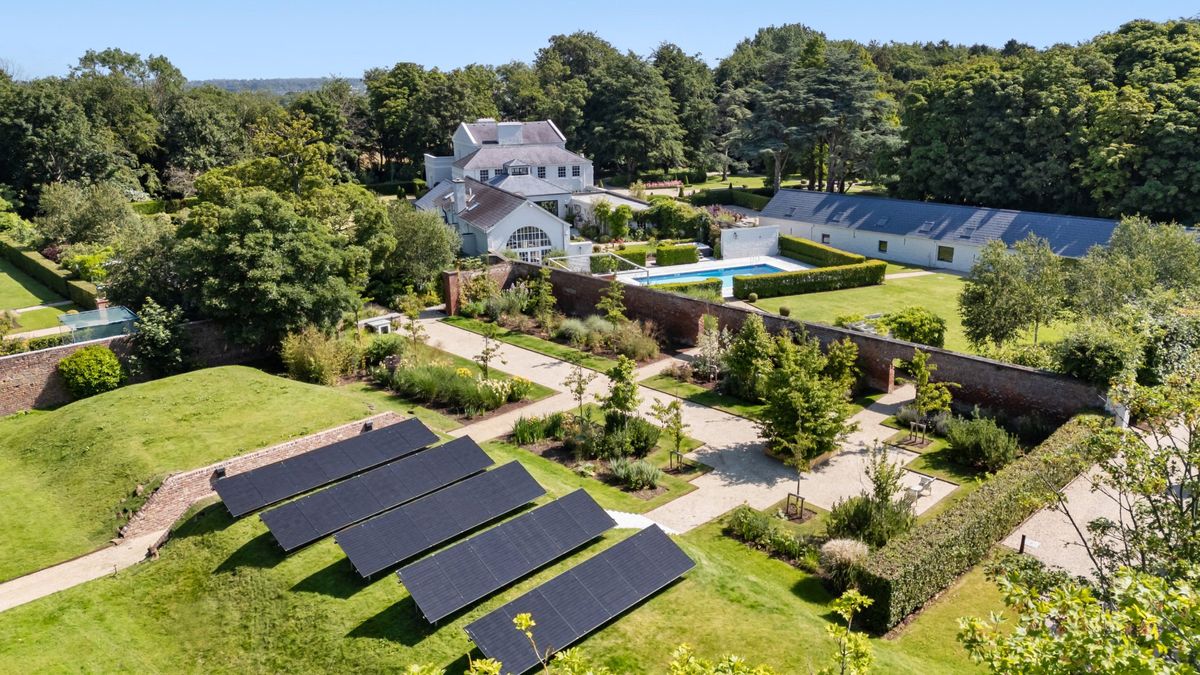 Magnificent Period House For Sale: Emsworth, Malahide Road, Kinsealy, Co. Dublin Magnificent Period House For Sale: Emsworth, Malahide Road, Kinsealy, Co. Dublin