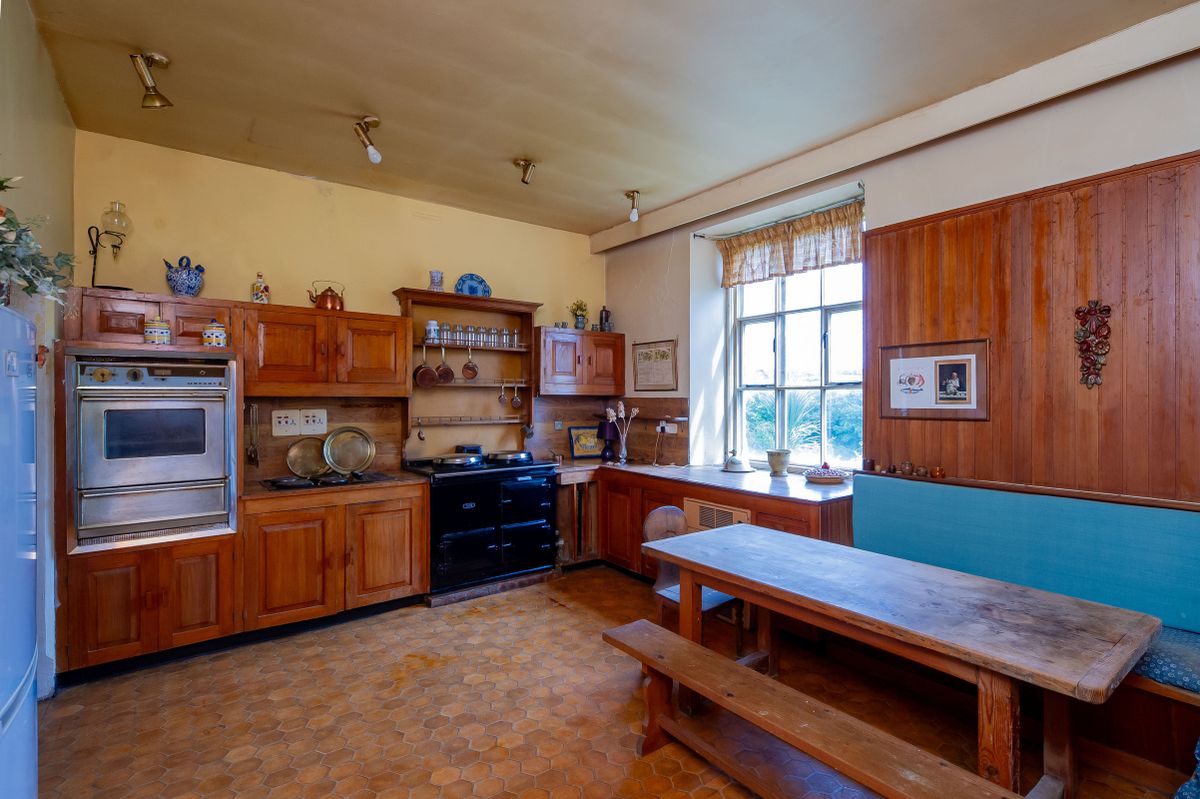 Georgian Property For Sale: Glenavon House, Rathealy Road, Fermoy, Co. Cork Georgian Property For Sale: Glenavon House, Rathealy Road, Fermoy, Co. Cork