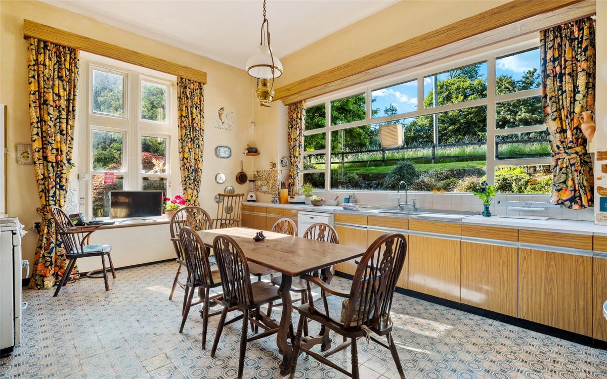 Victorian Country Home For Sale: Kilroan House, Brookhill, Glanmire, Co. Cork Victorian Country Home For Sale: Kilroan House, Brookhill, Glanmire, Co. Cork