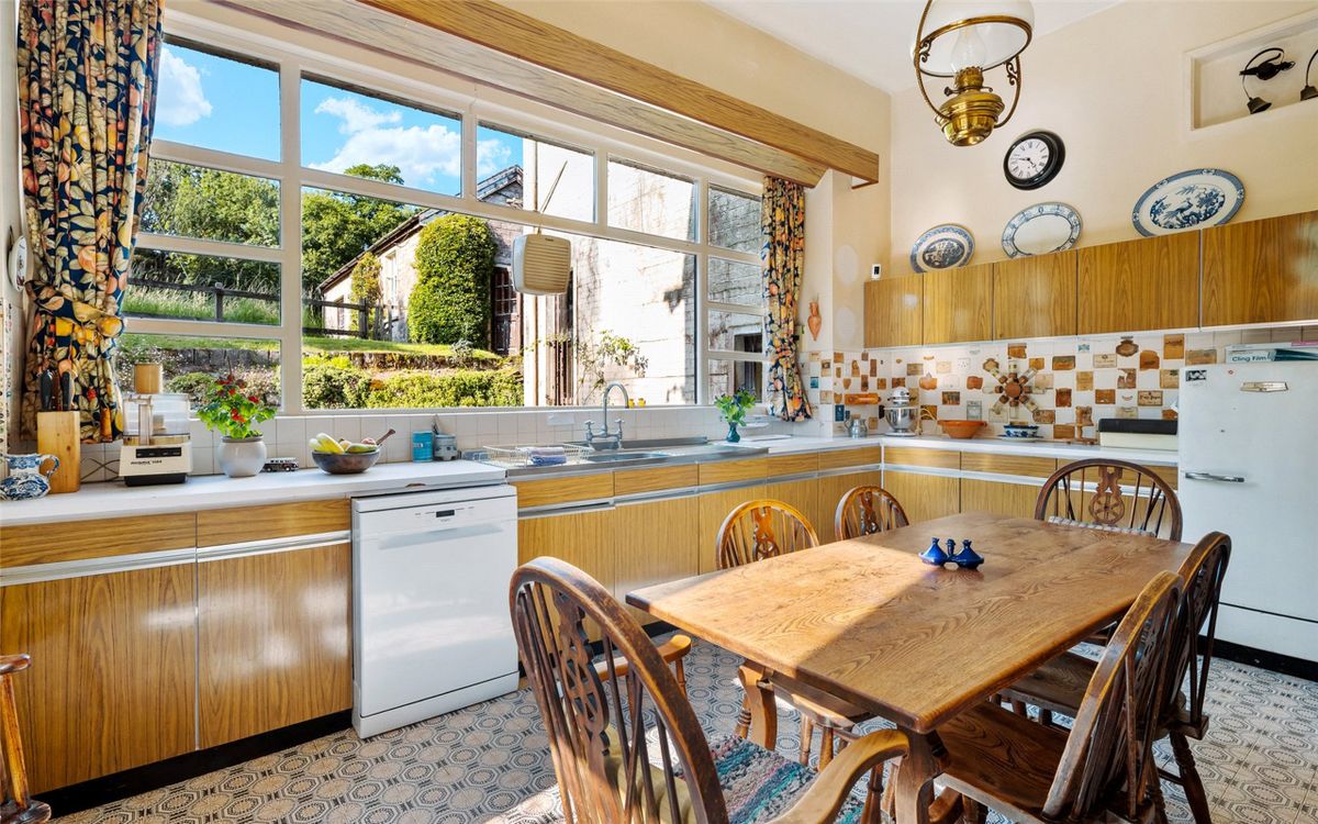 Victorian Country Home For Sale: Kilroan House, Brookhill, Glanmire, Co. Cork Victorian Country Home For Sale: Kilroan House, Brookhill, Glanmire, Co. Cork