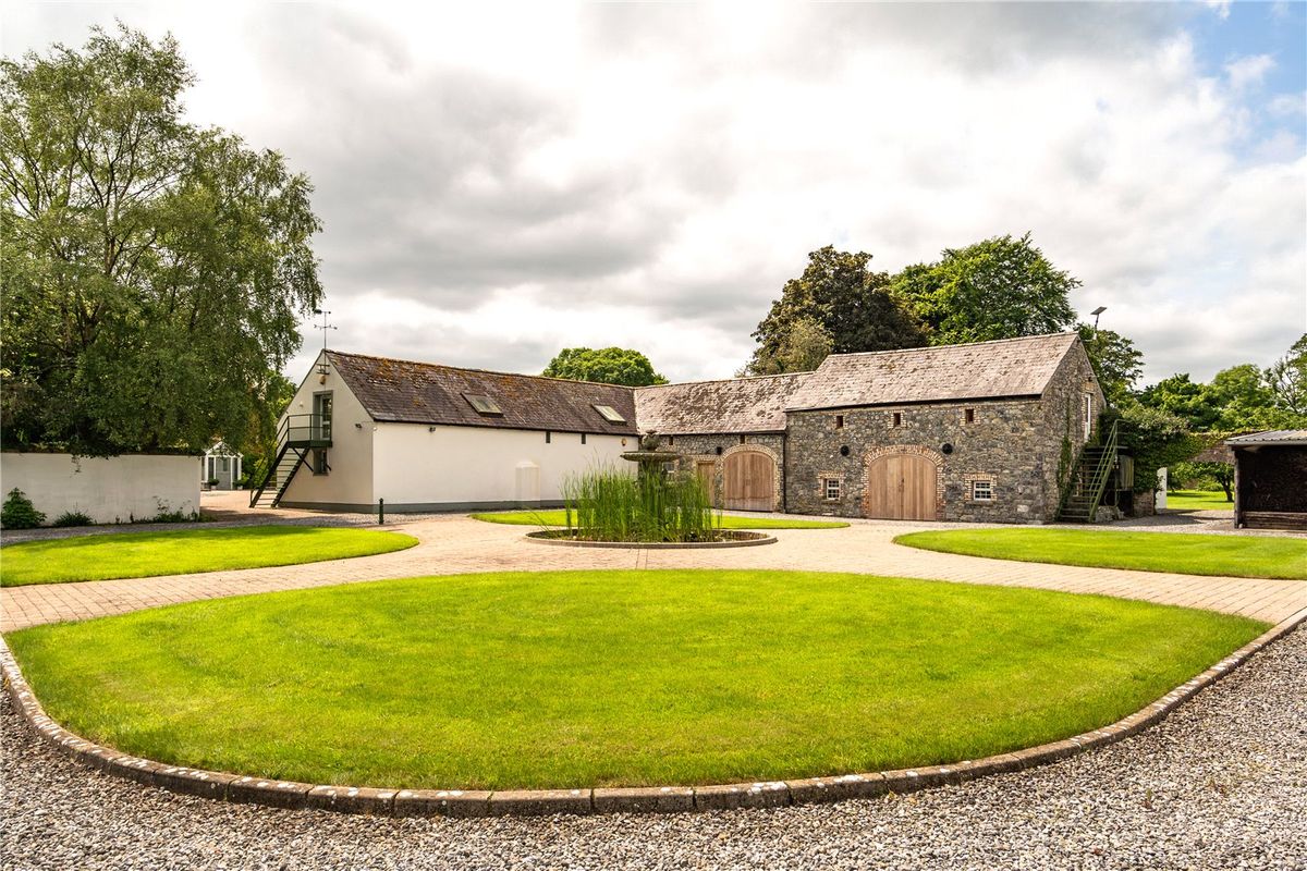 Exceptional Estate For Sale: Lairakeen House, Banagher, Co. Galway Exceptional Estate For Sale: Lairakeen House, Banagher, Co. Galway