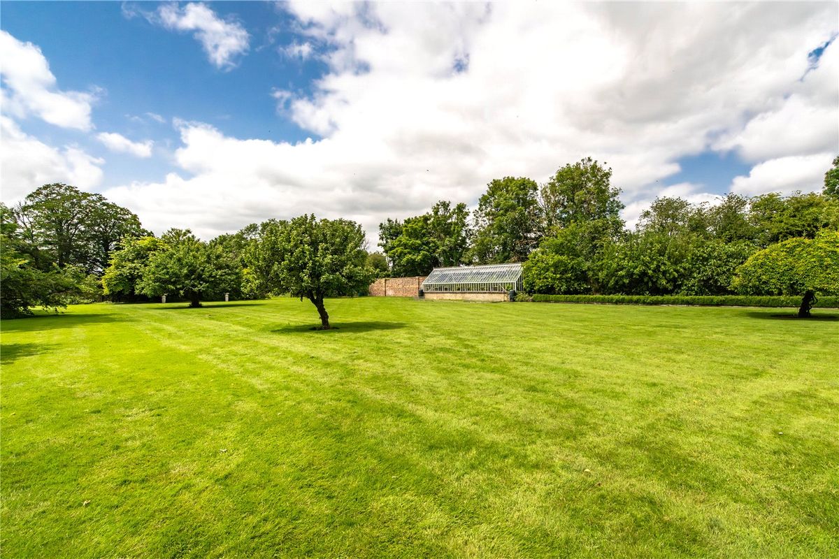 Exceptional Estate For Sale: Lairakeen House, Banagher, Co. Galway Exceptional Estate For Sale: Lairakeen House, Banagher, Co. Galway