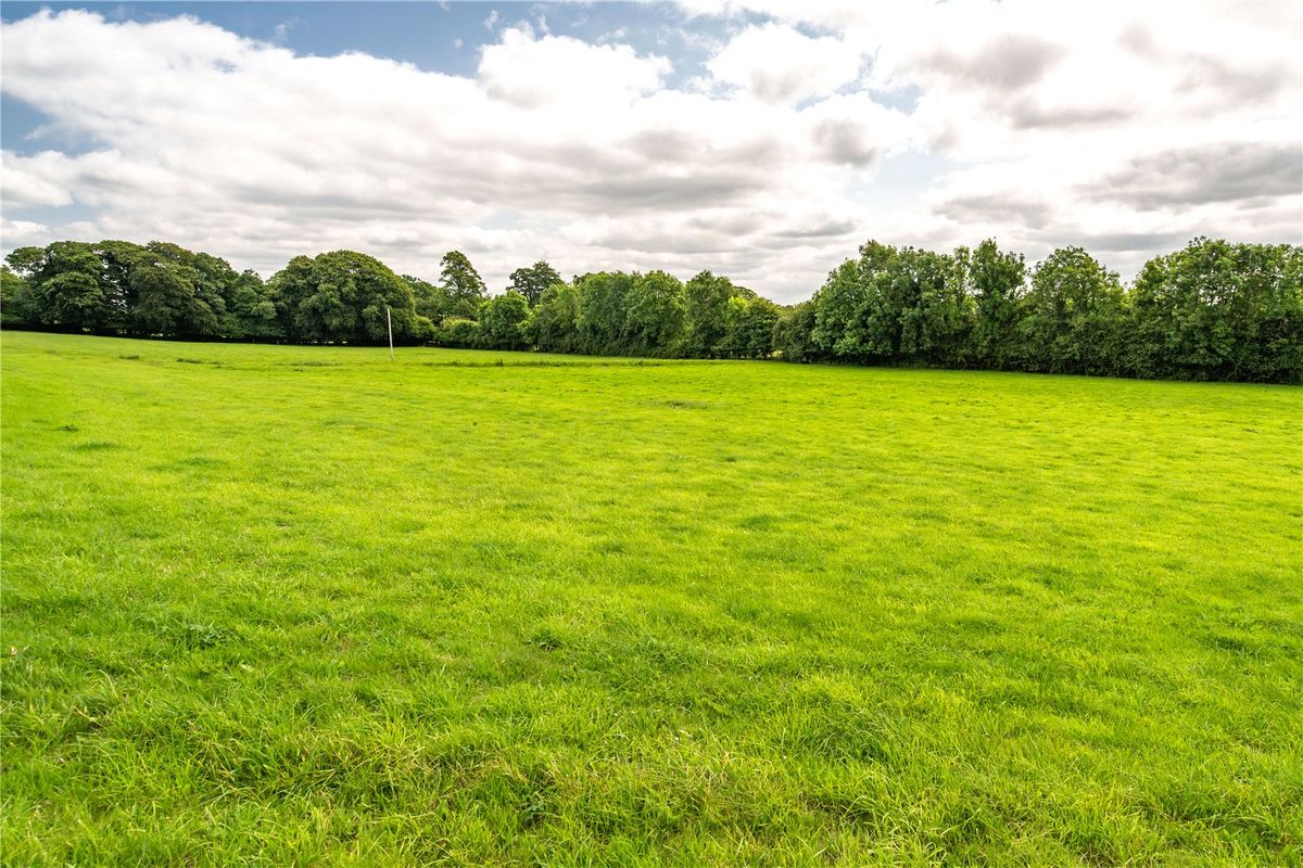 Exceptional Estate For Sale: Lairakeen House, Banagher, Co. Galway Exceptional Estate For Sale: Lairakeen House, Banagher, Co. Galway