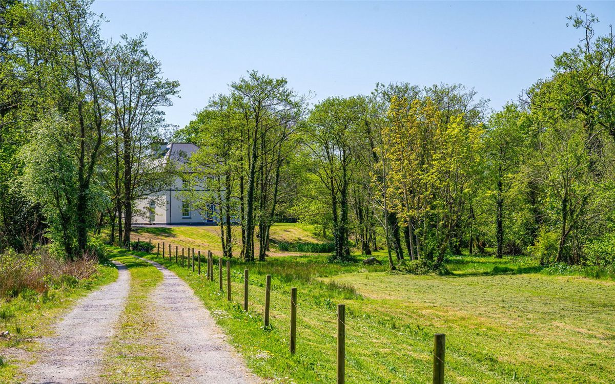 Georgian Country Home For Sale: Lawn House, West End, Drimoleague, Co. Cork Georgian Country Home For Sale: Lawn House, West End, Drimoleague, Co. Cork