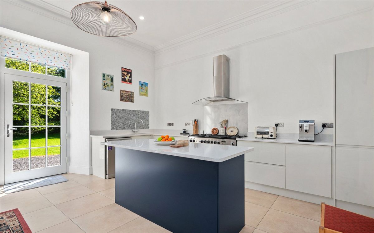 Georgian Country Home For Sale: Lawn House, West End, Drimoleague, Co. Cork Georgian Country Home For Sale: Lawn House, West End, Drimoleague, Co. Cork