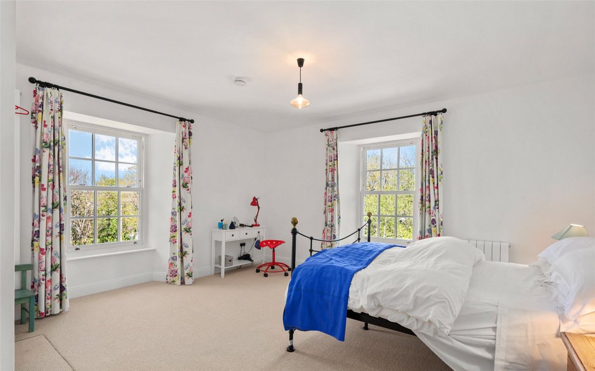 Georgian Country Home For Sale: Lawn House, West End, Drimoleague, Co. Cork Georgian Country Home For Sale: Lawn House, West End, Drimoleague, Co. Cork