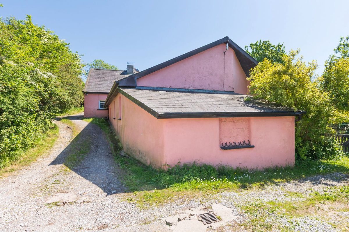 Extended Cottage For Sale: Marlogue Cottage, Walterstown, Cobh, Co. Cork Extended Cottage For Sale: Marlogue Cottage, Walterstown, Cobh, Co. Cork