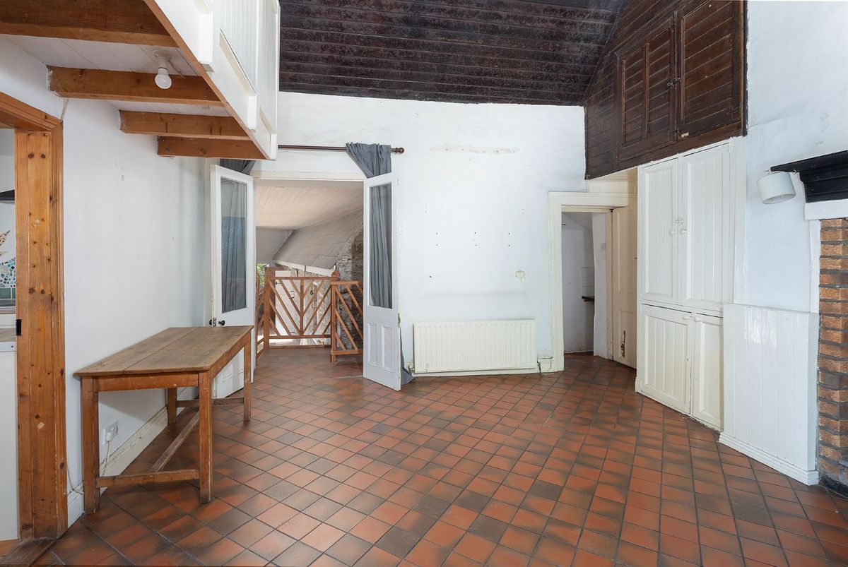 Extended Cottage For Sale: Marlogue Cottage, Walterstown, Cobh, Co. Cork Extended Cottage For Sale: Marlogue Cottage, Walterstown, Cobh, Co. Cork