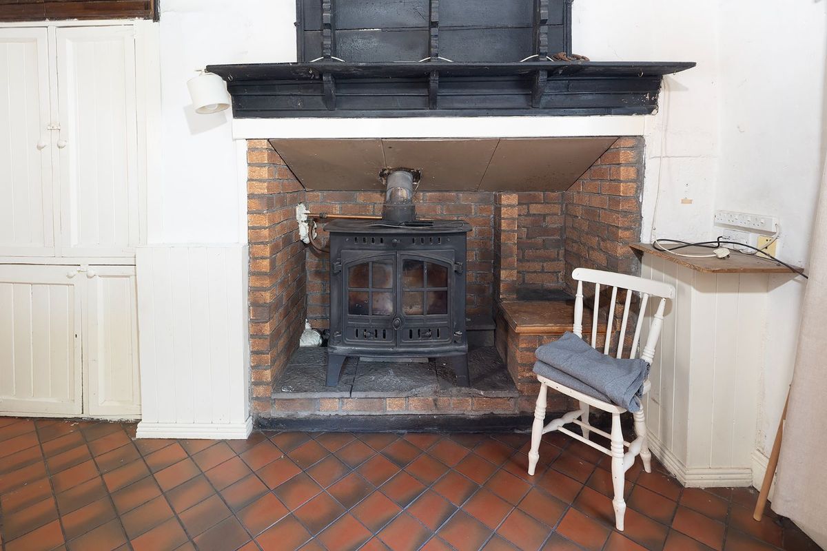 Extended Cottage For Sale: Marlogue Cottage, Walterstown, Cobh, Co. Cork Extended Cottage For Sale: Marlogue Cottage, Walterstown, Cobh, Co. Cork